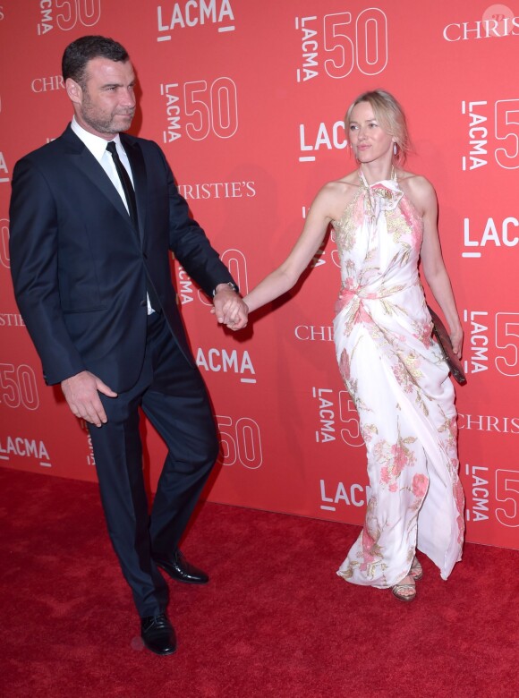 Liev Schreiber et Naomi Watts au 50ème gala d'anniversaire du LACMA à Los Angeles, le 18 avril 2015