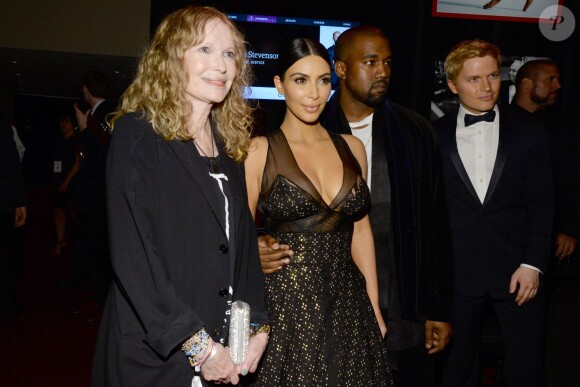 Mia Farrow, Kim Kardashian, Kanye West et Ronan Farrow assistent au gala TIME 100 du magazine Time, au Frederick P. Rose Hall. New York, le 21 avril 2015.