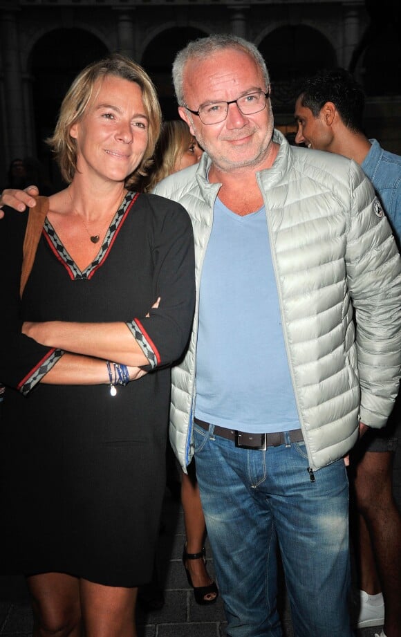 Olivier Baroux et sa femme Coralie - Avant Première du film 'Bon Rétablissement' au théatre Edouard VII à Paris le 8 septembre 2014.08/09/2014 - Paris