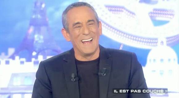 Yann Moix clashe violemment Aymeric Caron dans l'émission Salut les Terriens !, présentée par Thierry Ardisson, sur Canal+. Le 25 avril 2015.