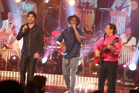 Exclusif - Chico and the Gypsies et Jessy Matador à l'enregistrement de l'émission Les Années Bonheur à La Plaine Saint-Denis le 24 mars 2015. Emission diffusée le 2 mai 2015.