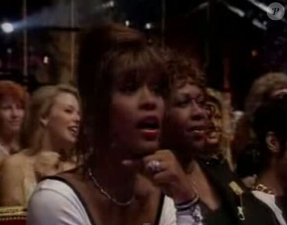 Whitney Houston hallucinée par le petit garçon - Jordy live aux World Music Awards, à Monaco en (1994).

