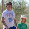 Anthony Kiedis et son fils Everly Bear à Malibu, Los Angeles, le 8 février 2015