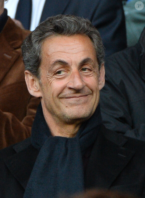 Nicolas Sarkozy lors de la rencontre entre le PSG et Guigamp au Parc des Princes à Paris, le 8 mai 2015