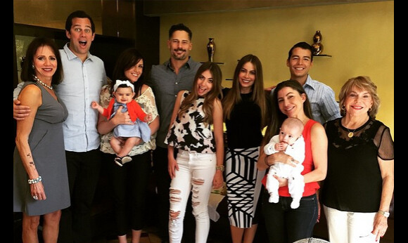 Sofia Vergara a réuni sa famille pour la fête des mères, le 10 mai 2015 sur Instagram
