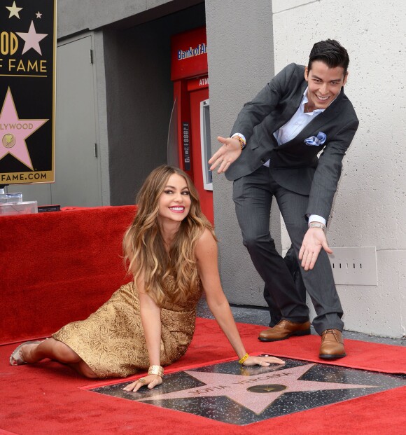 Sofia Vergara ; Manolo Gonzalez-Ripoll Vergara - Sofia Vergara inaugure son étoile sur Hollywood boulevard à Los Angeles Le 07 mai 2015