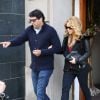 Shakira quitte un restaurant avec son frère à Barcelone en Espagne 12 février 2015.