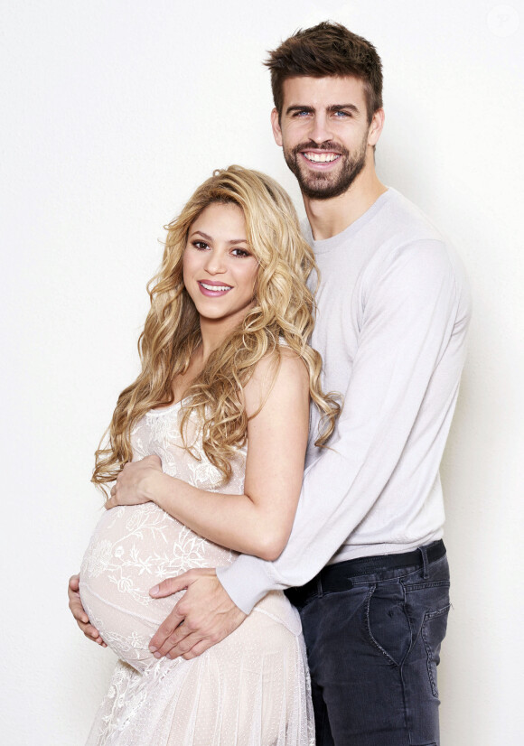 Shakira (enceinte de leur 2ème enfant), Gerard Pique et leur fils Milan ont posé pour l'Unicef à l'occasion de leur Baby Shower. Le 8 décembre 2014 