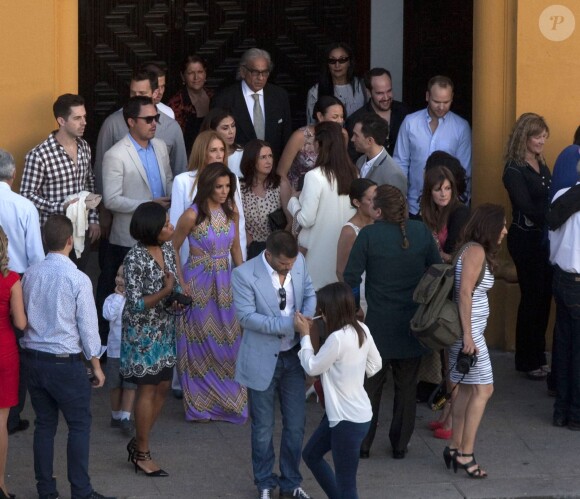 Exclusive - L'actrice Eva Longoria et Amauri Nolasco ont assisté au baptême du fils d'un couple d'amis avant d'aller faire la fête dans les arènes de Cordoue. Mai 2015