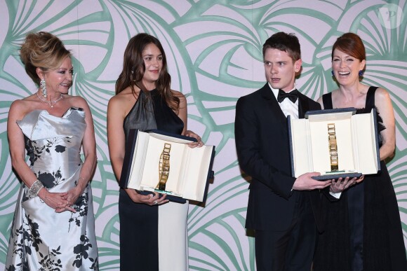 Exclusif - Caroline Scheufele, Lola Kirke, Jack O'Connell et Julianne Moore - Soirée de la remise du trophée Chopard sur la terrasse de l'hôtel Martinez à Cannes, le 15 mai 2015.