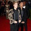 Justin Bieber et Olivier Rousteing - Soirée Costume Institute Gala 2015 (Met Ball) au Metropolitan Museum, célébrant l'ouverture de Chine: à travers le miroir à New York. Le 4 mai 2015.