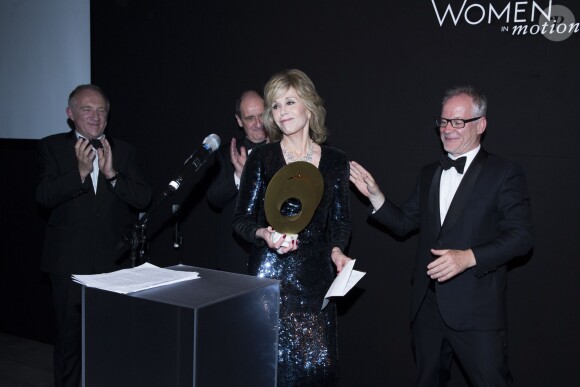 François-Henri Pinault, la lauréate Jane Fonda et Thierry Frémaux - Remise du Prix Kering "Women in Motion" au Suquet lors du 68e Festival international du film de Cannes le 17 mai 2015