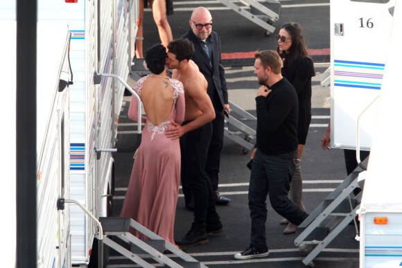 Rumer Willis se prépare pour la finale de Dancing With the Stars avec sa famille. Sa mère Demi Moore, ses soeurs Tallulah Belle et Scout LaRue ainsi que son père Bruce Willis et sa nouvelle épouse Emma Hemming. Le 18 mai 2015