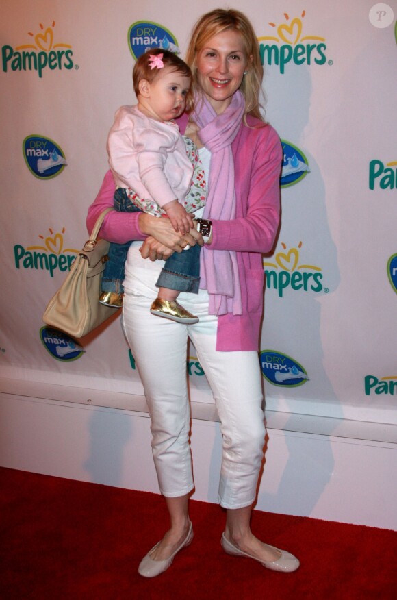 Kelly Rutherford et sa fille Helena pour la soirée de lancement de Pampers, à New York le 18 mars 2010