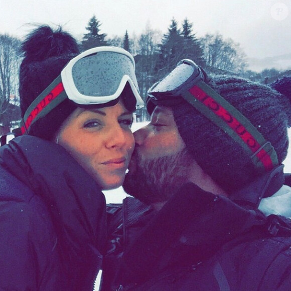 Jessica (Les Marseillais) heureuse et amoureuse avec son petit ami Piou, au ski 