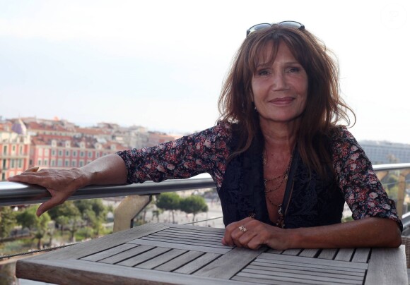 Exclusif - Clémentine Célarié pose à l'hôtel Aston à Nice, le 1er août 2014.