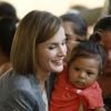 La reine Letizia d'Espagne en visite au marché de Suchitoto au Salvador le 27 mai 2015