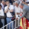 Le roi Juan Carlos d'Espagne assiste à une corrida à Madrid le 27 mai 2015