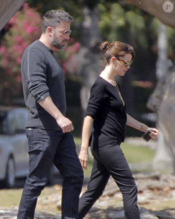 Exclusif - Ben Affleck et sa femme Jennifer Garner vont déjeuner au restaurant à Brentwood, malgré les rumeurs de séparation du couple, le 28 mai 2015