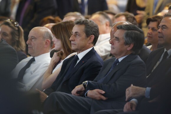 Alain Juppé, Carla Bruni-Sarkozy, Nicolas Sarkozy, François Fillon, Luc Chatel - Congrès fondateur des Républicains au Paris Events Center de la Porte de la Villette, à Paris le 30 mai 2015. 