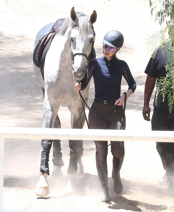 Iggy Azalea fait son entraînement d'équitation à Los Angeles. Le 11 mai 2015  