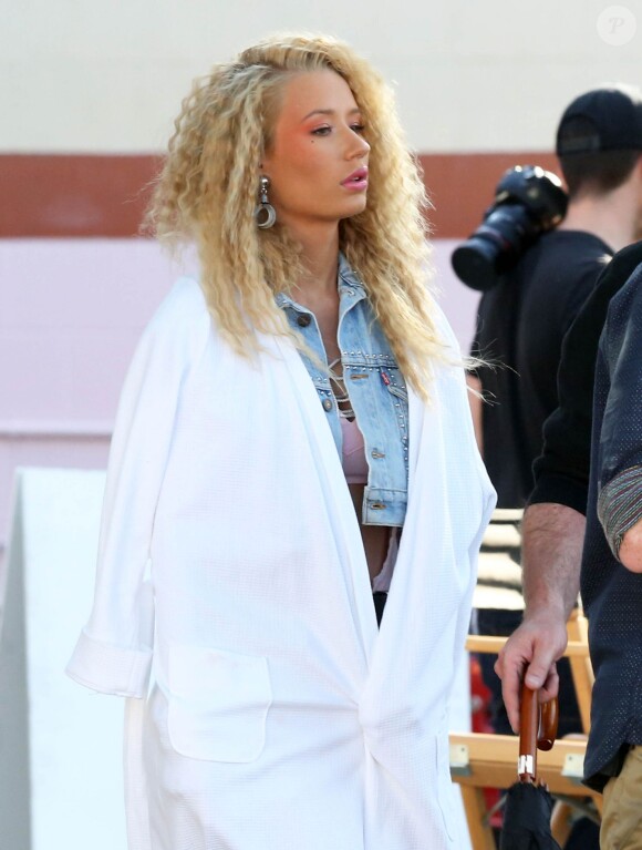 Britney Spears et Iggy Azalea sur le tournage de leur nouveau clip à Studio City, le 10 avril 2015. 