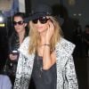 Nicole Scherzinger arrive à l'aéroport de Los Angeles en provenance d'Autriche, le 31 mai 2015. 