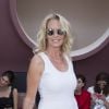 Estelle Lefébure assiste au défilé Christian Dior croisière 2016 au Palais Bulles de Pierre Cardin. Théoule-sur-Mer, le 11 mai 2015.