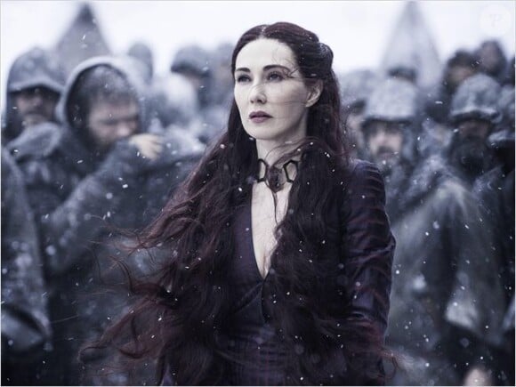 Carice Van Houten (Mélisandre d'Asshaï) dans la série Game of Thrones.