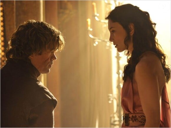 Peter Dinklage (Tyrion) et Sibel Kekilli (Shae) dans la série Game of Thrones.