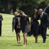 Marian Robinson, Sasha Obama, Michelle Obama et son mari Barack Obama à la sortie d'un Marine One marchent jusqu'à la Maison Blanche, le 6 juin 2015. Le président Obama s'est rendu à ilmington dans le Delaware samedi matin pour faire l'éloge funèbre de Beau Biden.