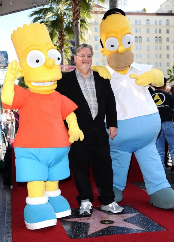 Le créateur de la série "The Simpsons", Matt Groening honoré sur le Hollywood Walk of Fame à Los Angeles, le 14 février 2012.