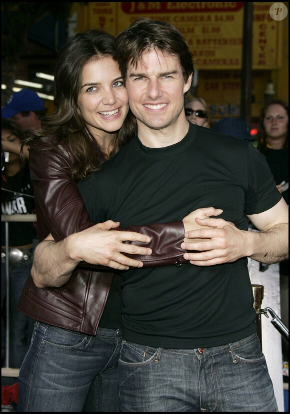 Tom Cruise et Katie Holmes à Hollywood le 27 juin 2005.