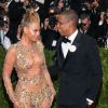 Beyoncé Knowles et son mari Jay-Z - Soirée Costume Institute Gala 2015 (Met Ball) au Metropolitan Museum célébrant l'ouverture de Chine: à travers le miroir à New York, le 4 mai 2015. 