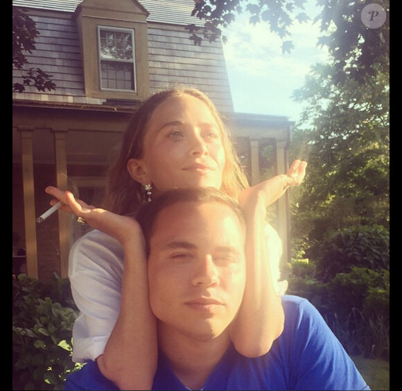 Les jumelles Olsen ont eu 29 ans ce weekend, elles ont organisé une journée Olympics Olsen avec leurs amis dans les Hamptons - Photo postée sur Instagram, le 14 juin 2015.