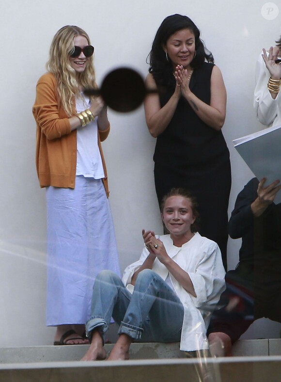 Exclusif - Les jumelles Mary-Kate et Ashley Olsen font du shopping à "L'Agence" à West Hollywood, le 5 juin 2014. Ashley est celle qui a les cheveux détachés.  