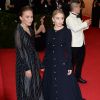 Les jumelles Mary-Kate et Ashley Olsen - Soirée du Met Ball / Costume Institute Gala 2014: "Charles James: Beyond Fashion" à New York, le 5 mai 2014.  
