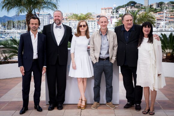Jean-Baptiste Dupont, Dan Warner, Isabelle Huppert, Guillaume Nicloux, Gérard Depardieu, Sylvie Pialat - Photocall du film "Valley of Love" lors du 68e festival de Cannes le 21 mai 2015. 