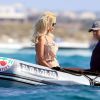 La belle Victoria Silvstedt et son compagnon Maurice Dabbah sont en vacances à Ibiza, le 13 juin 2015.
