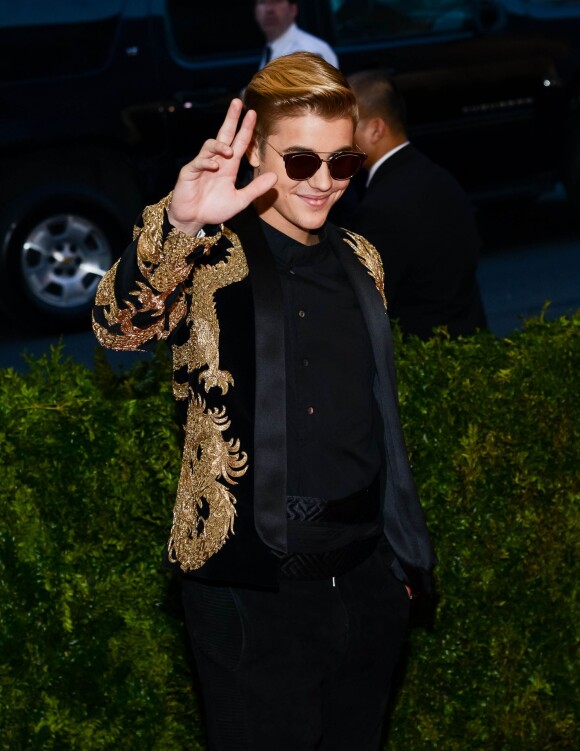 Justin Bieber - Soirée Costume Institute Gala 2015 (Met Ball) au Metropolitan Museum célébrant l'ouverture de Chine: à travers le miroir à New York, le 4 mai 2015. 