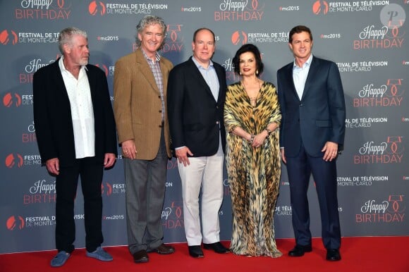 Ron Pearlman, Patrick Duffy, le prince Albert II de Monaco, Bianca Jagger et Eric Close - Soirée anniversaire du 55ème festival de télévision de Monte-Carlo à Monaco. Le 16 juin 2015 