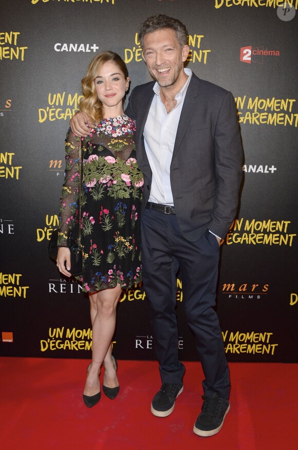 Alice Isaaz et Vincent Cassel - Avant-première du film "Un moment d'égarement" au Gaumont Opéra à Paris, le 17 juin 2015.