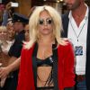 La diva Lady Gaga arrive à la 46e cérémonie Songwriters Hall of Fame and Awards Gala, au Marriott Marquis Hotel de New York, le 18 juin 2015