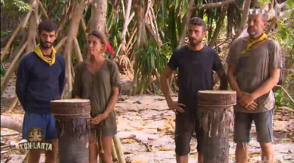 Sébastien et Chantal pendant l'épreuve de dégustation, dans Koh-Lanta 2015 (épisode 9) sur TF1, le vendredi 19 juin 2015.