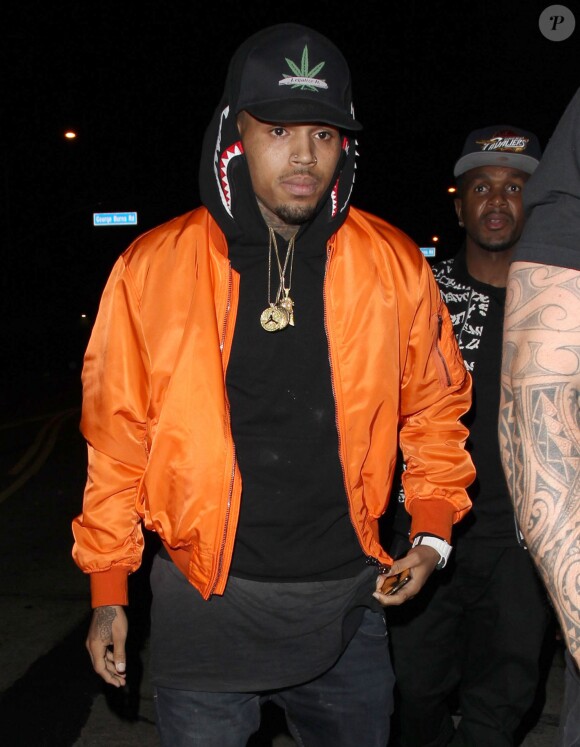 Chris Brown arrive au Hooray Henry's nightclub à West Hollywood, le 19 juin 2015.