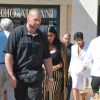 Kim Kardashian quitte l'Armani Caffe à Cannes, le 24 juin 2015.