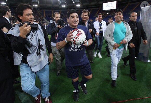 Diego Armando Maradona lors du match pour la paix au Stade Olympique de Rome, le 1er septembre 2014