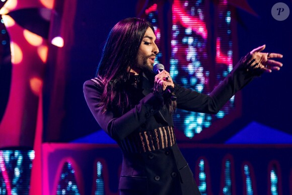 Conchita Wurst en concert en Pologne, le 27 juin 2015.