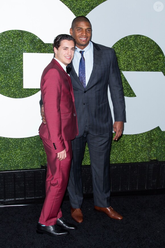 Michael Sam et son fiancé Vito Cammisano lors de la soirée des GQ Annual Men of the Year au Chateau Marmont de West Hollywood, le 4 décembre 2014