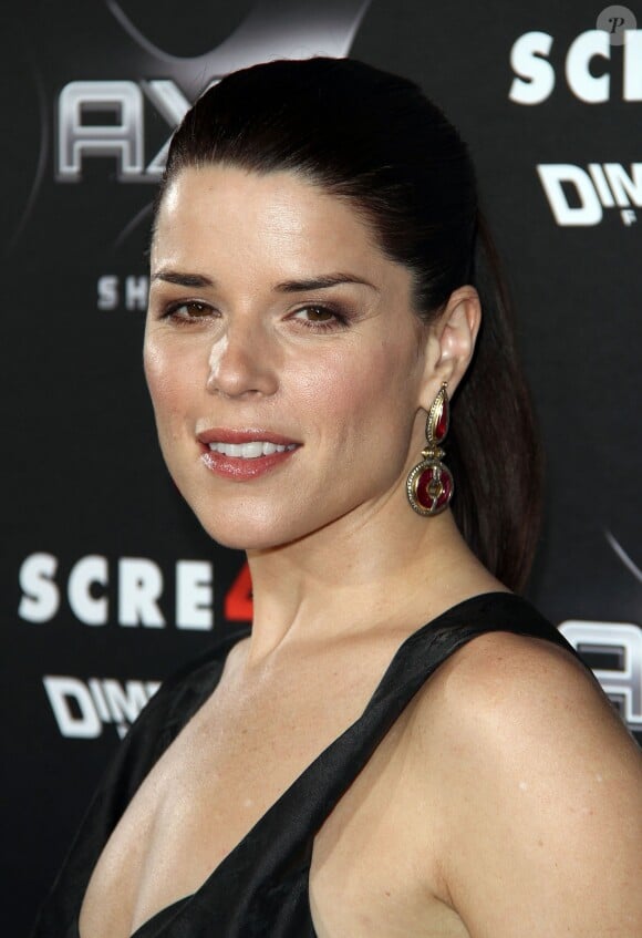 Neve Campbell à Hollywood, le 11 avril 2011.